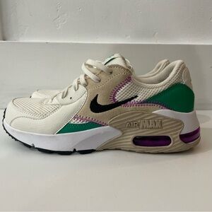 EUC Nike Air Max EXCEE Shoes Women’s Size 6. Tan, Green, & Purple